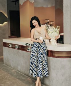 long skirt